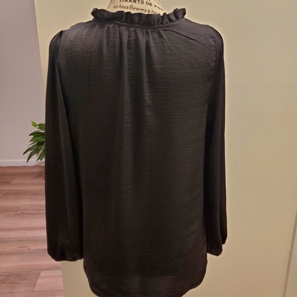 Old navy size small top - Picture 5 of 6